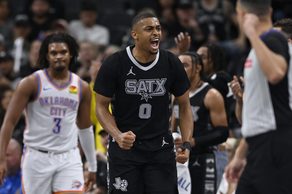 球员表现抢 球员表现抢